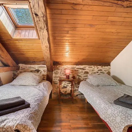 Ferienhaus La Vigne Saint-Saud-Lacoussière